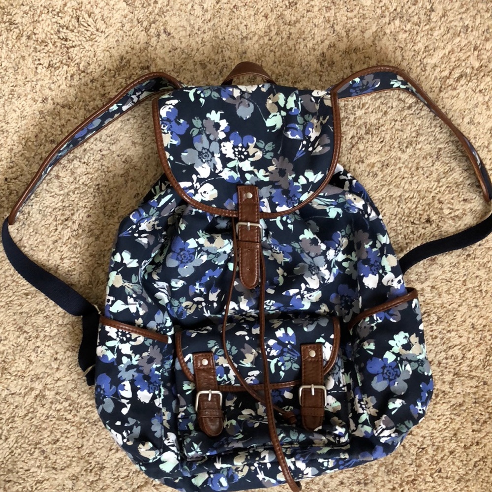BLUE FLORAL BACKPACK